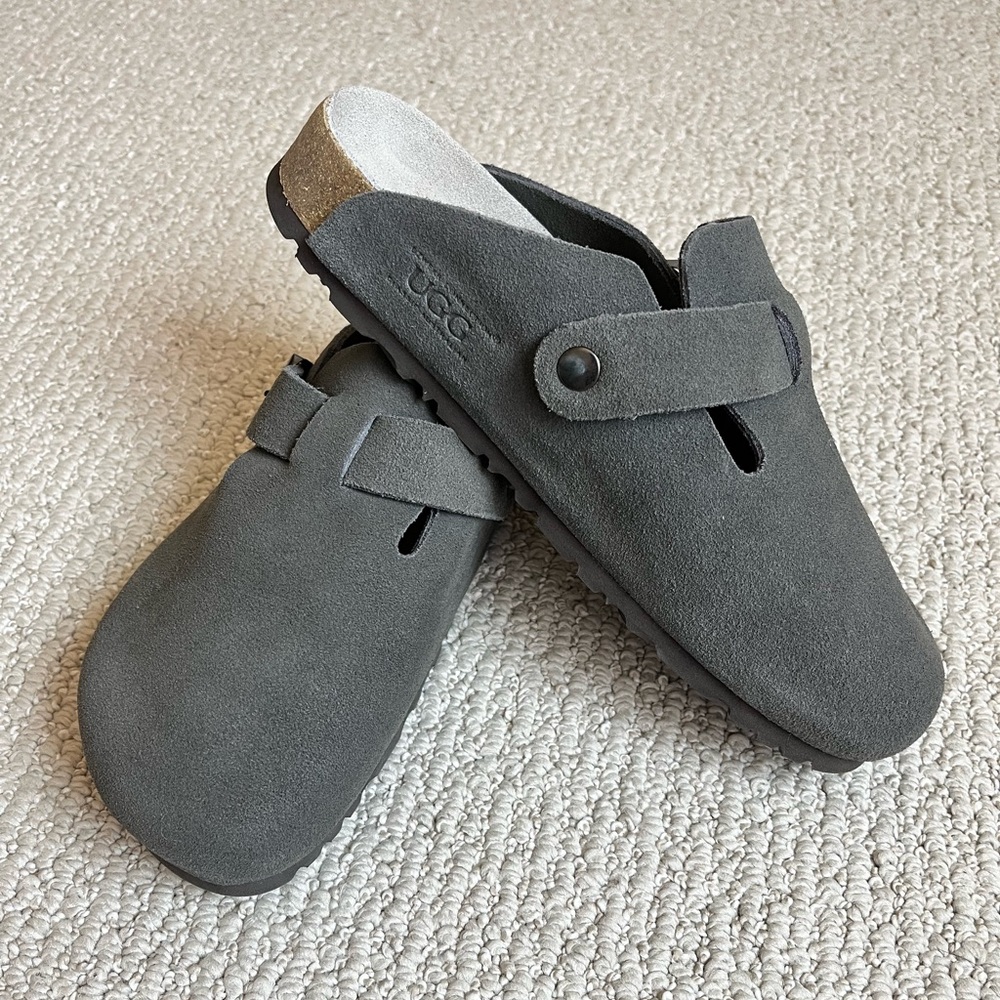 UGG Aussie Soft Footbed Unisex Slipper - Grey
